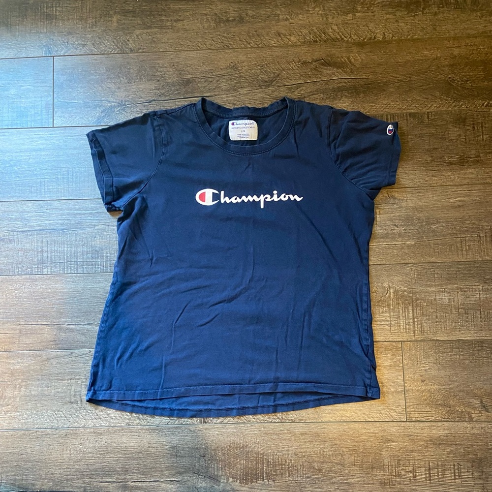 Champion navy tee shirt